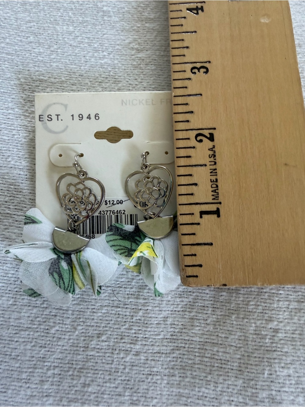 Floral Heart Dangle Earrings Cottagecore Boho Style - Picture 3 of 3